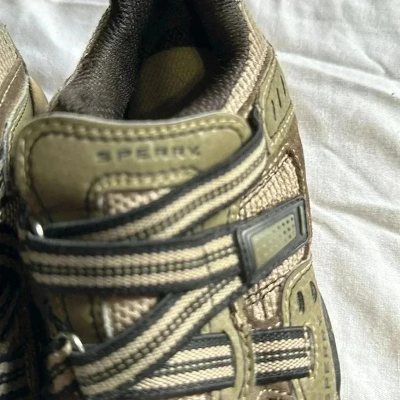 Sperry slip on Velcro closure shoes size 11W outdoors hiking - Picture 3 of 8